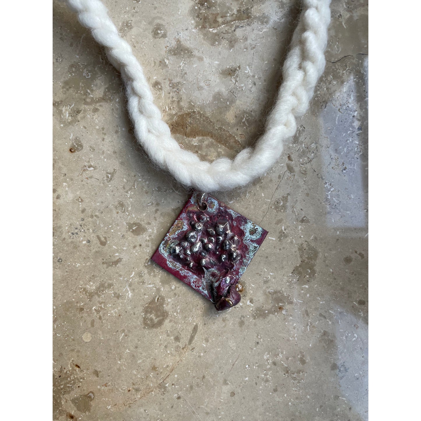 pebbles silver/copper necklace