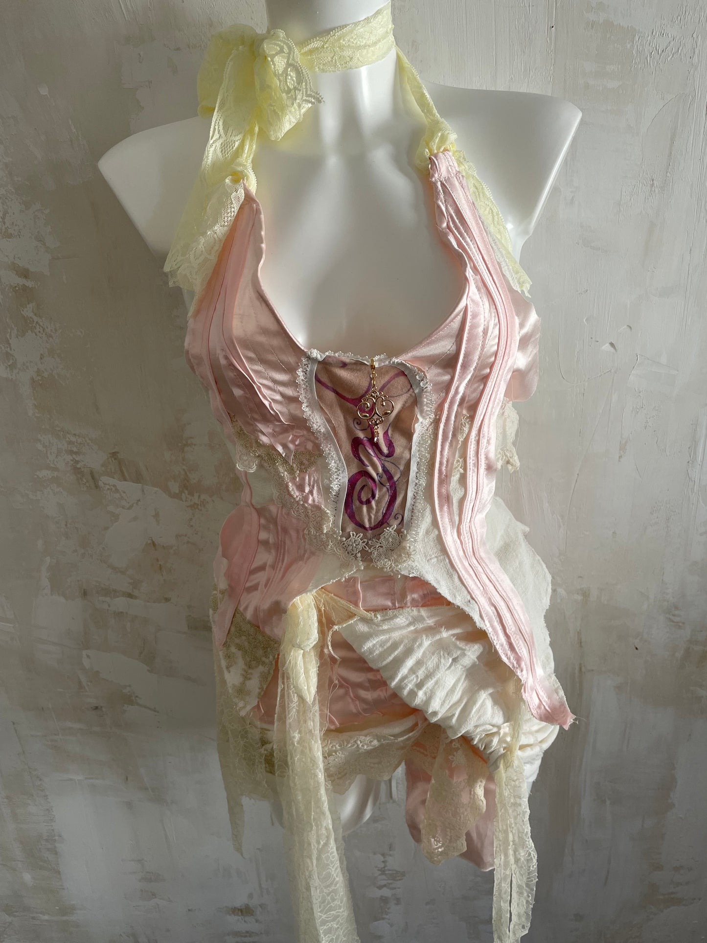 pearlite corset top