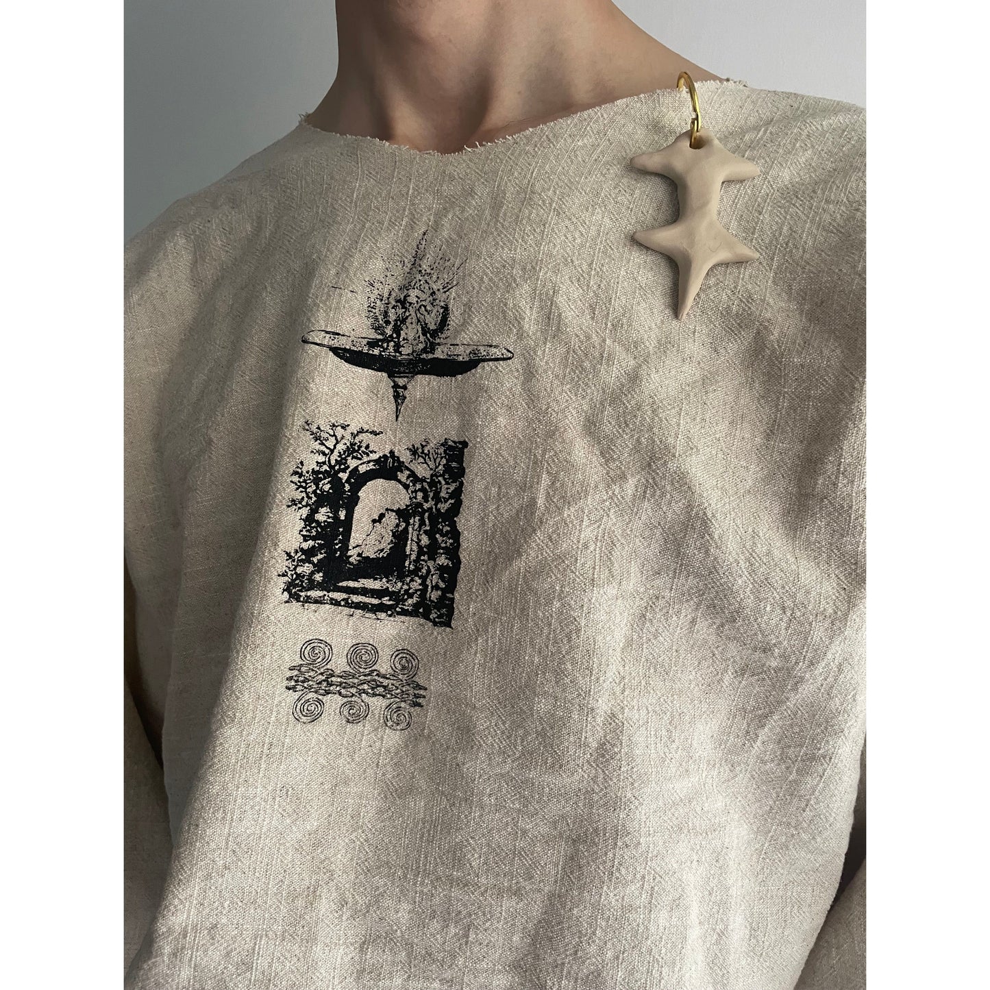 ruin realms linen top