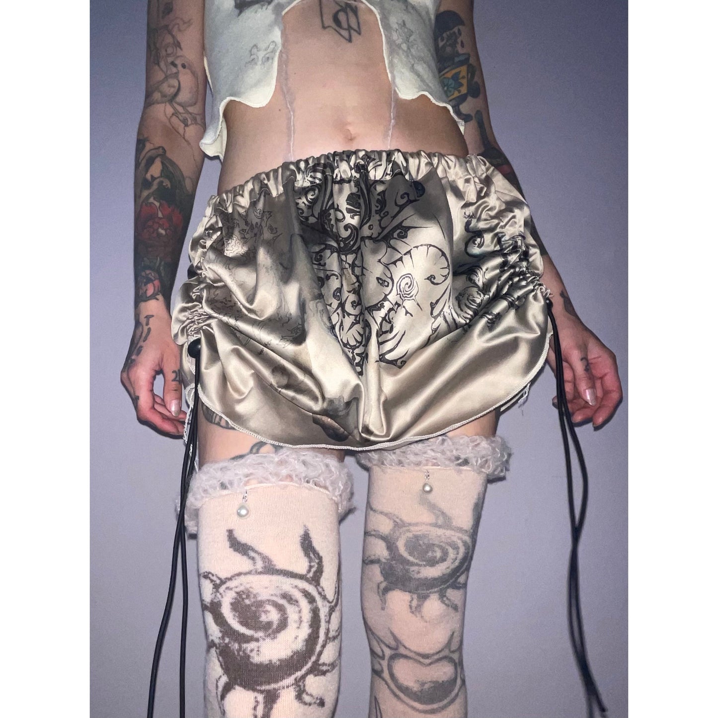 aur miniskirt
