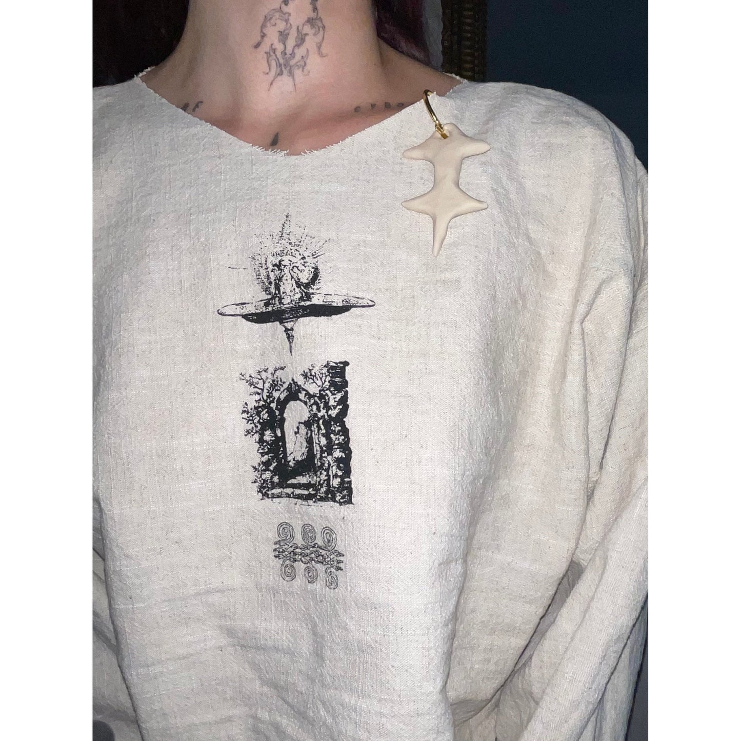 ruin realms linen top