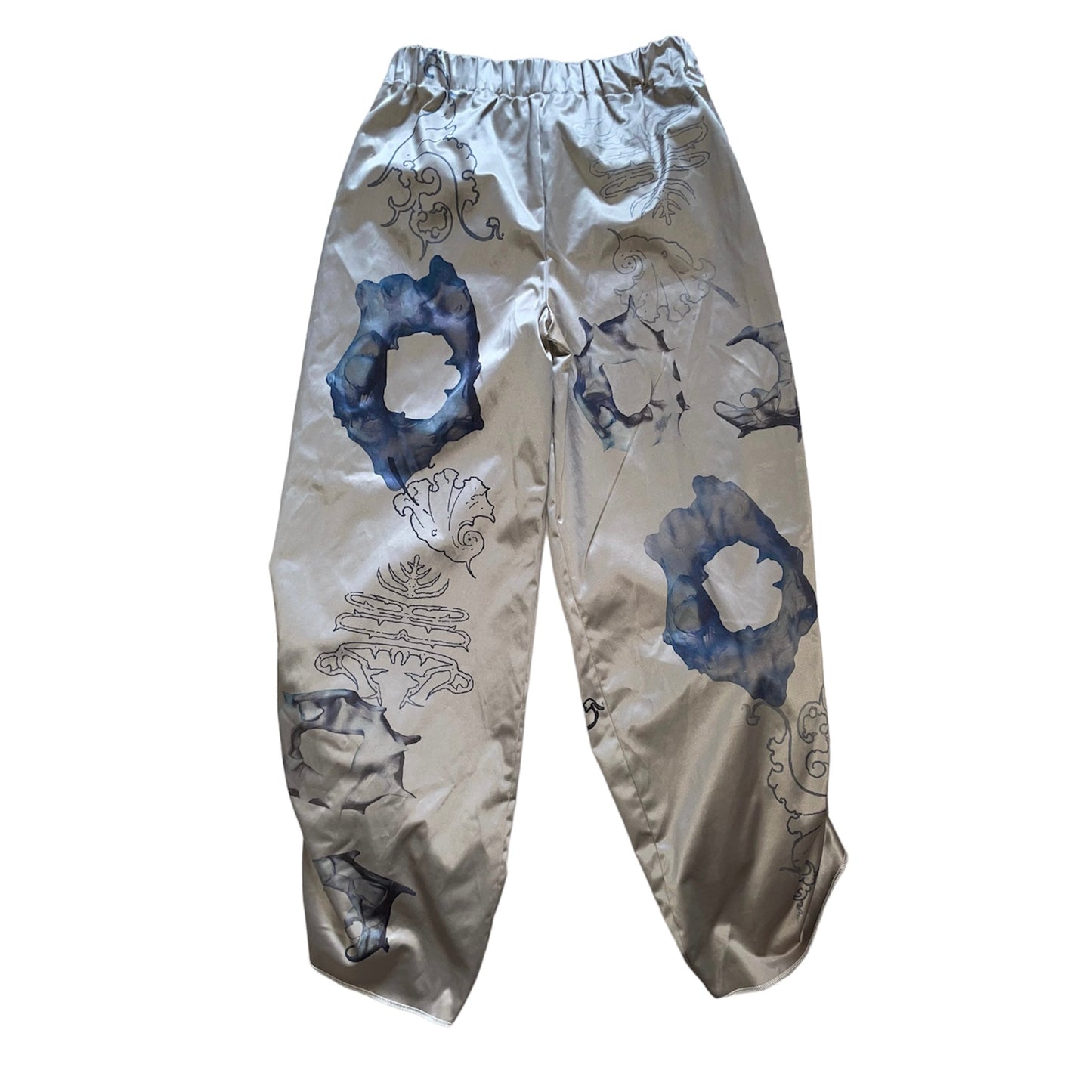 foam baggy pants