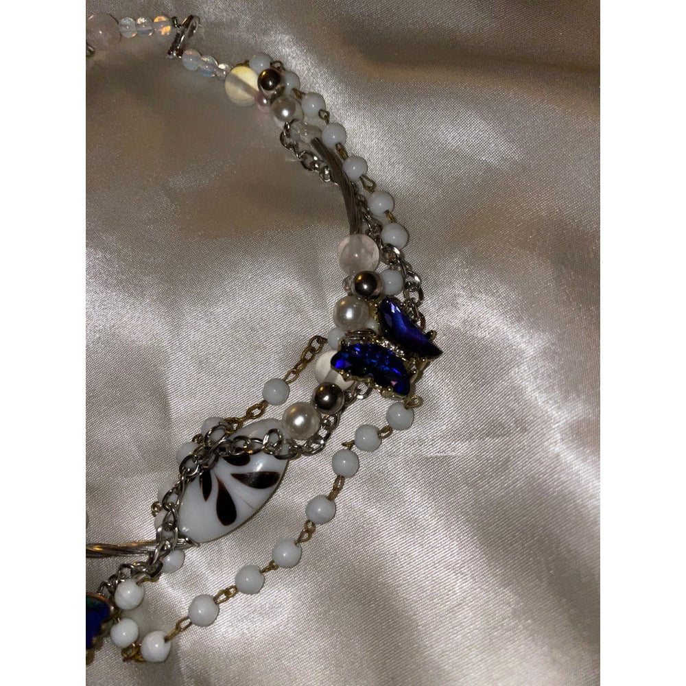 a thousand doors choker
