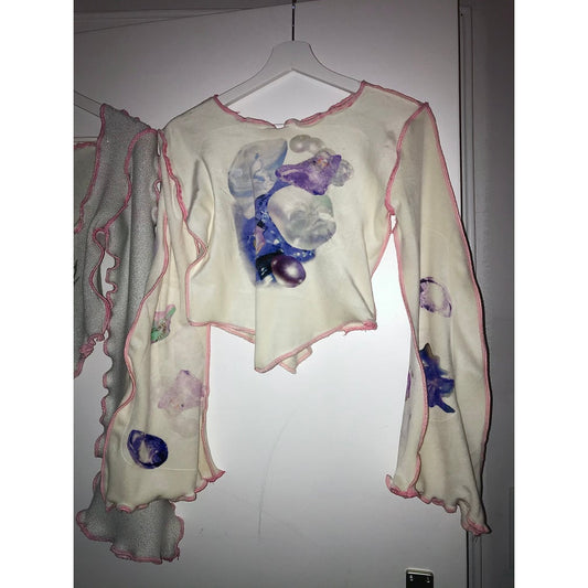 angel altar longsleeve with jewelry print