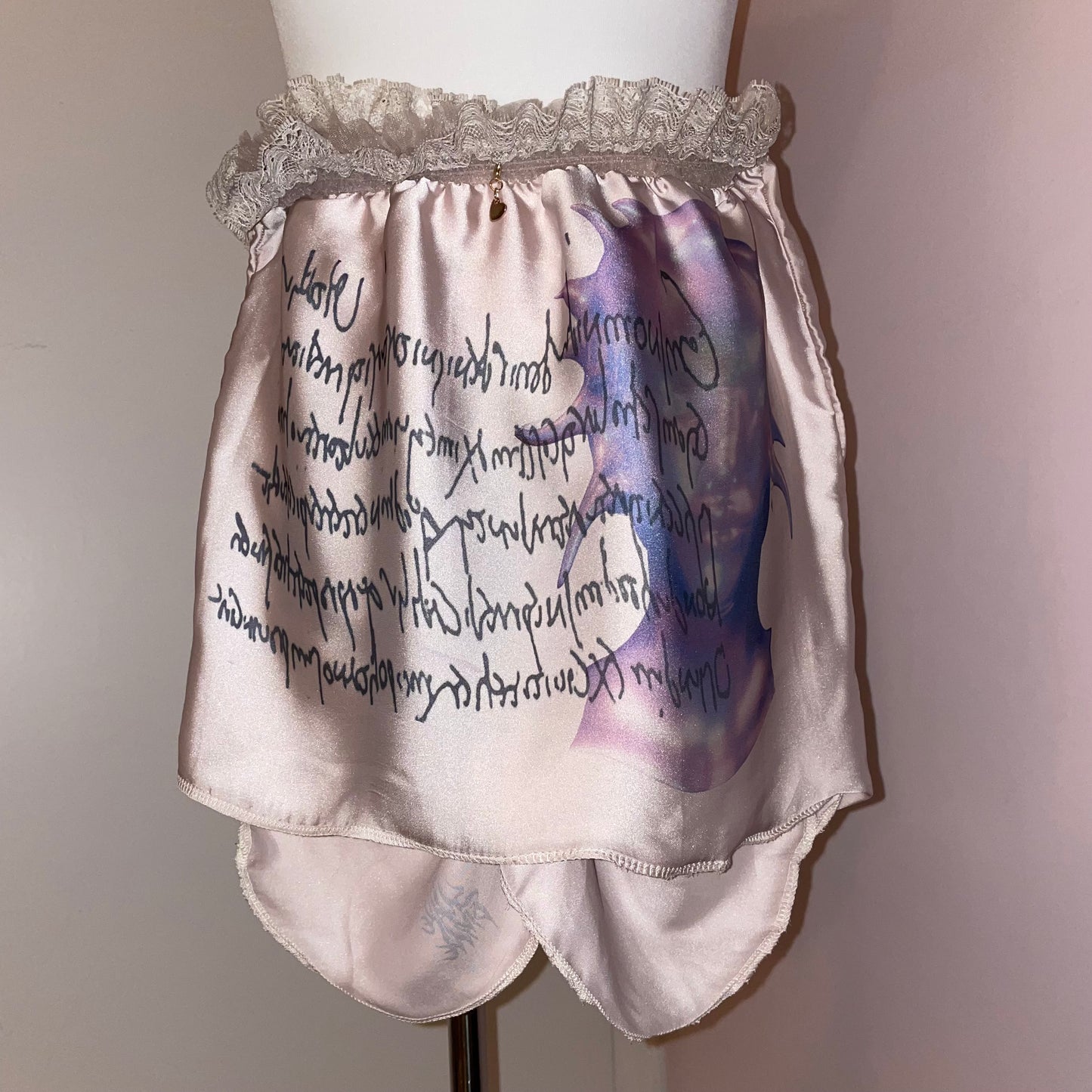 phouyrbe satin skirt 1