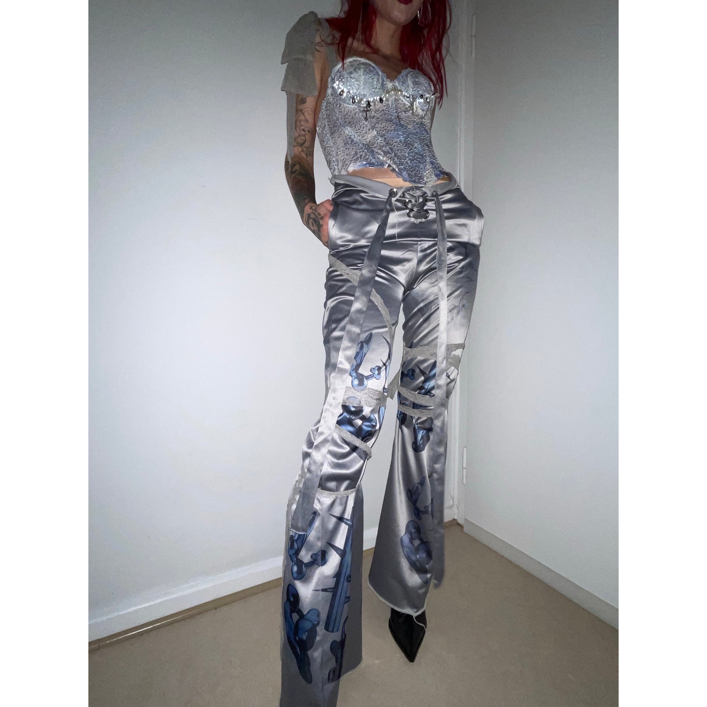 magnetic sliver pants