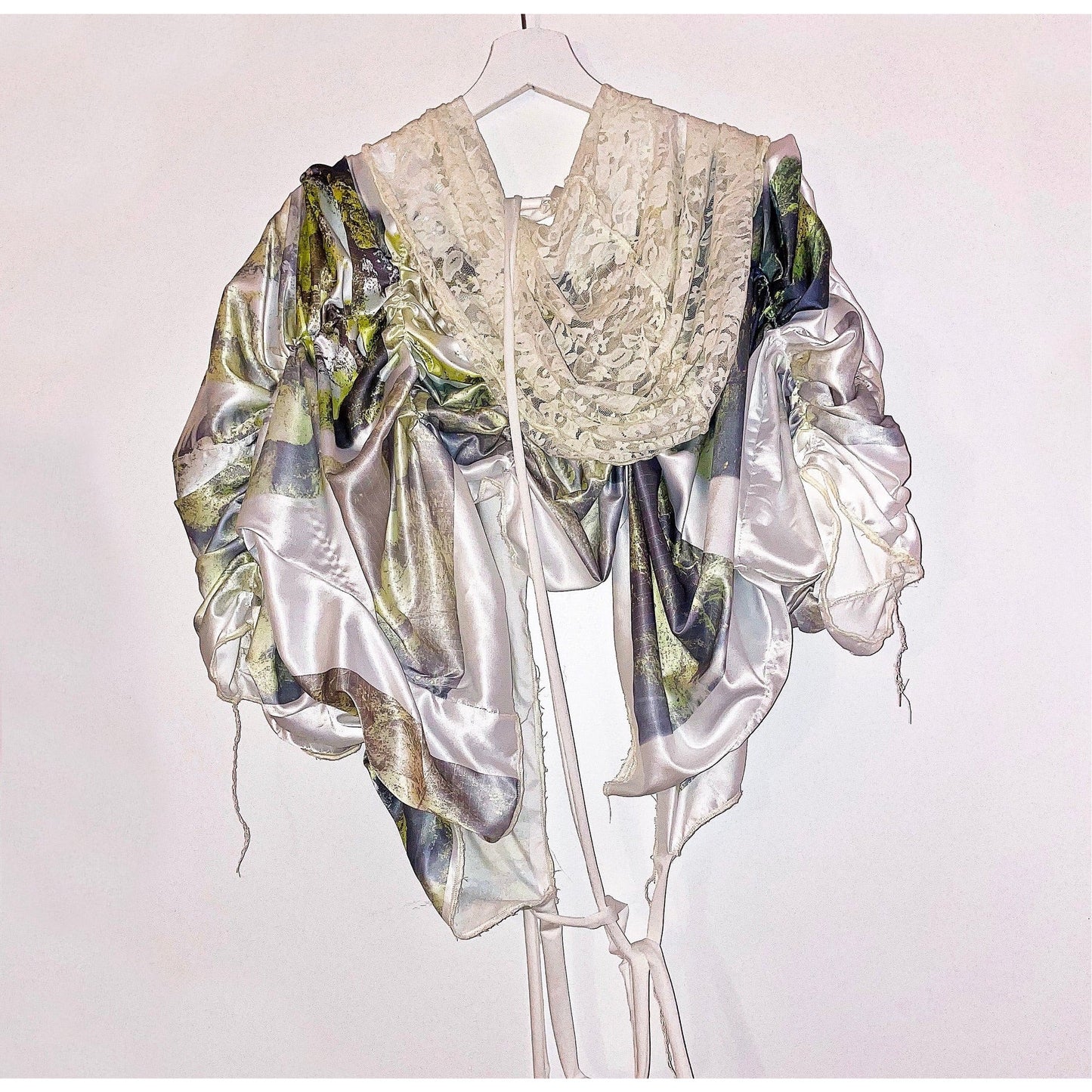 jumping moss ruffled jacket