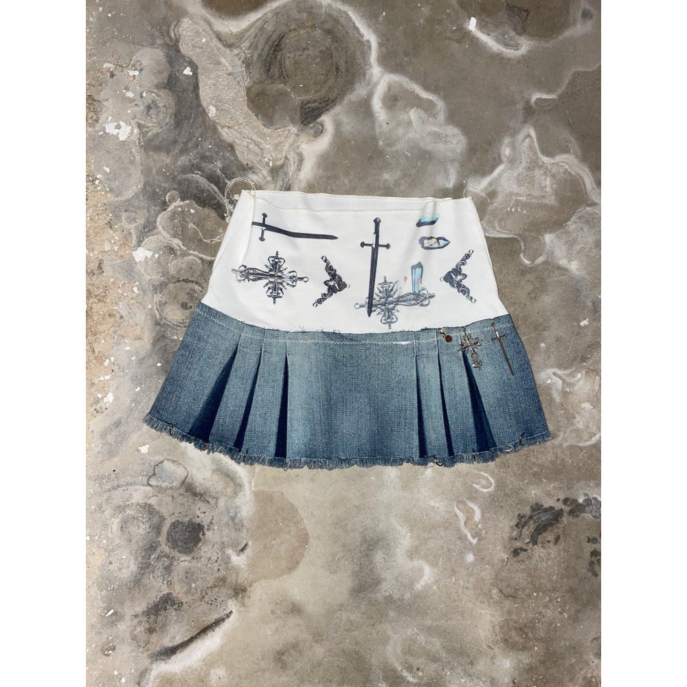 sword angel pleated skirt