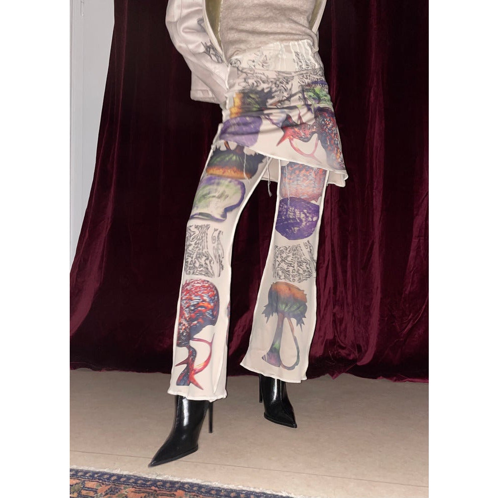 vase pants