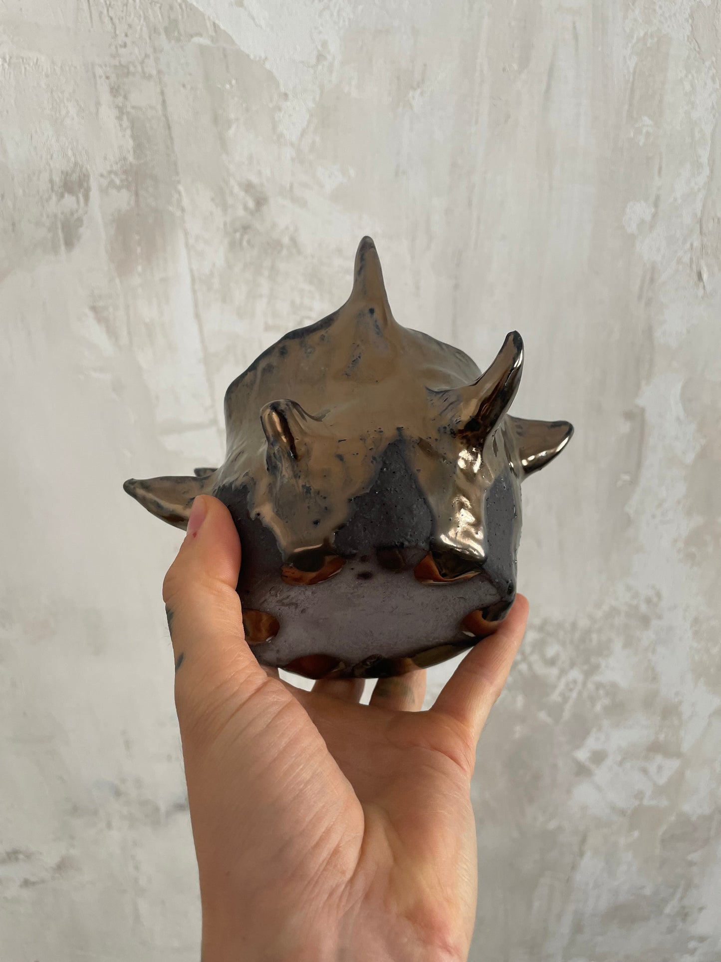 glossy spike vase
