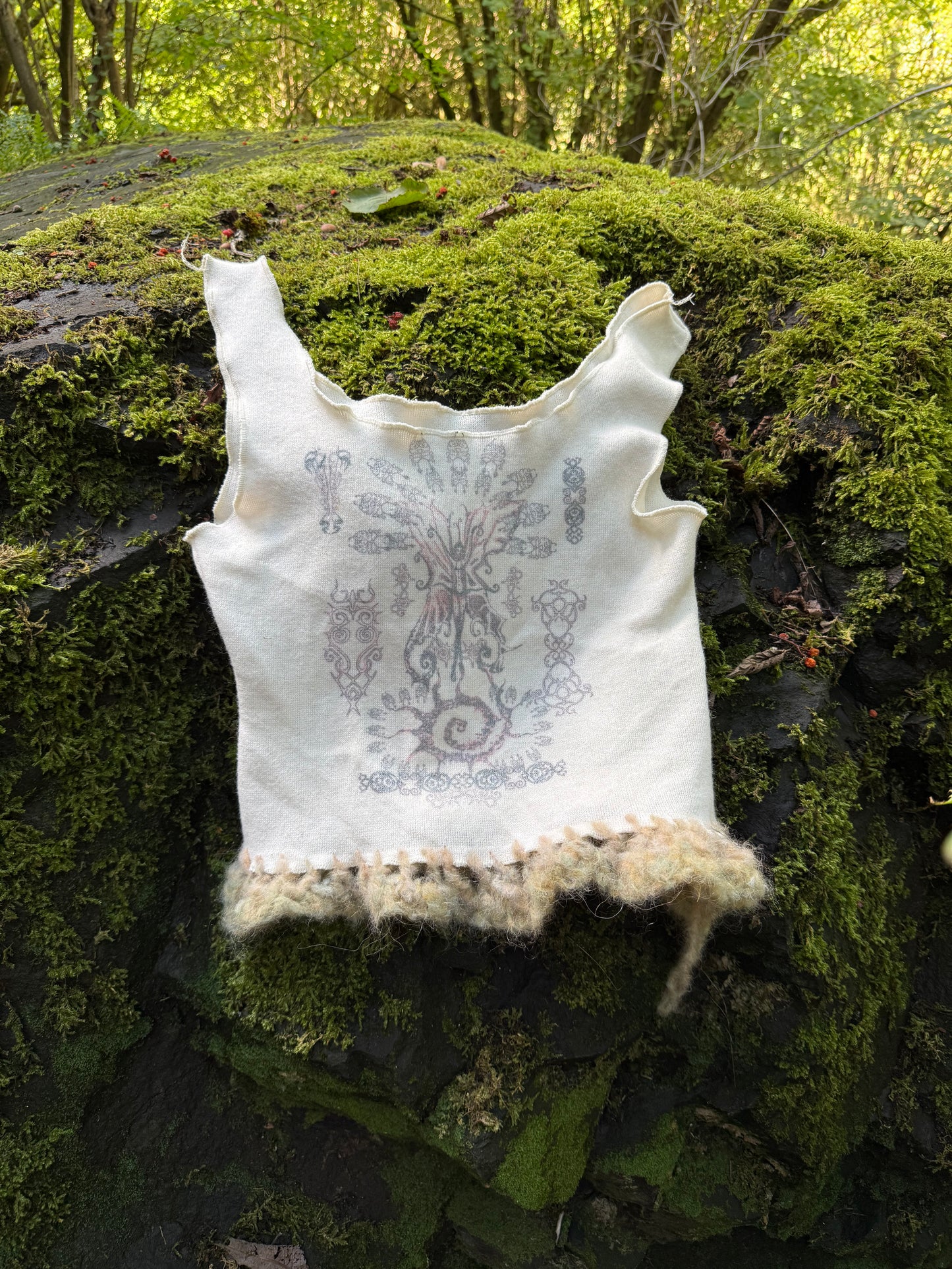 blooming moss top