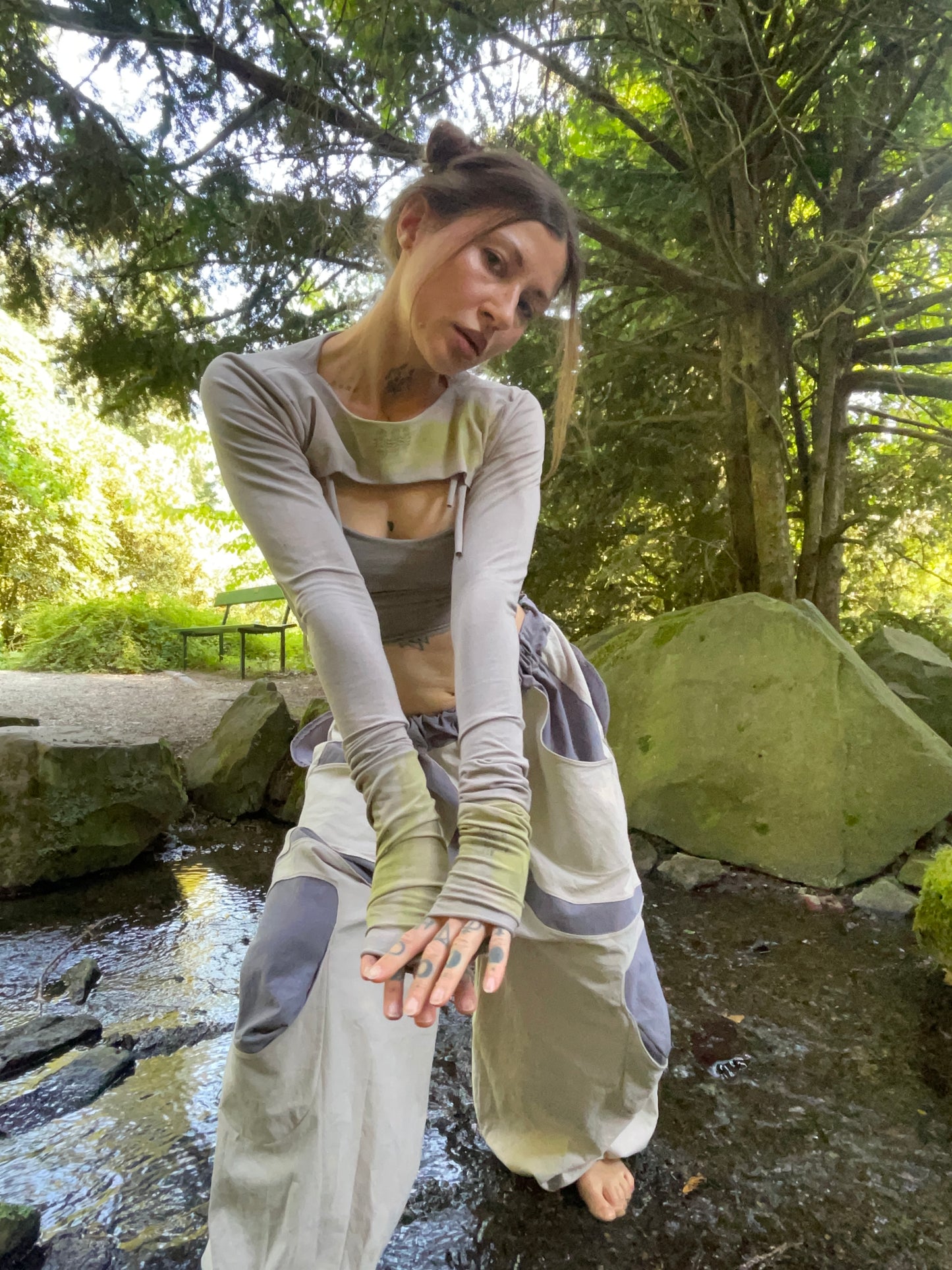 riverbed shrug